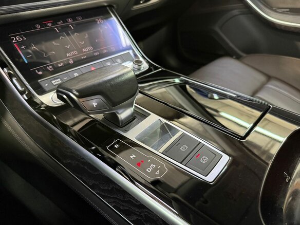 2018 Audi A8 Long 55 TFSI IV (D5), синий, 4420000 рублей - вид 20