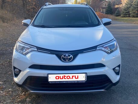 2018 Toyota RAV4 IV (XA40) Рестайлинг, белый, 2500000 рублей, вид 2