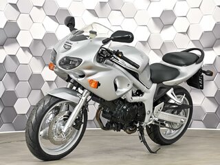 1999 Suzuki SV 650, серебристый, 327000 рублей, вид 2