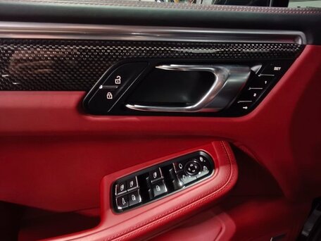 2021 Porsche Macan GTS I Рестайлинг, чёрный, 9500000 рублей, вид 3