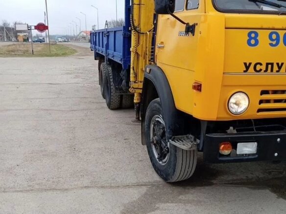 1992 КамАЗ 5321, жёлтый, 1650000 рублей - вид 1