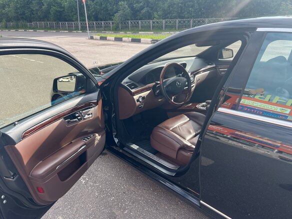 2010 Mercedes-Benz S-Класс 500 V (W221) Рестайлинг, чёрный, 2600000 рублей - вид 5