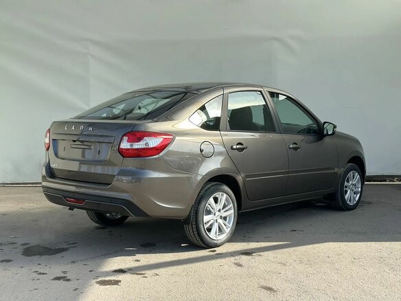 2026 Lada (ВАЗ) Granta I Рестайлинг, коричневый, 1263000 рублей - вид 4
