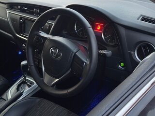 2012 Toyota Auris I Рестайлинг, чёрный, 910000 рублей, вид 5