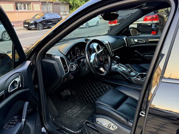 2017 Porsche Cayenne Diesel II Рестайлинг (958), чёрный - вид 5