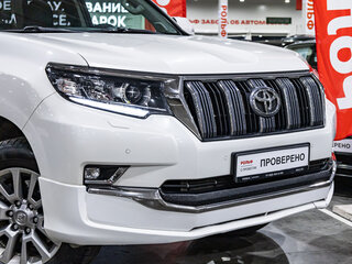 2019 Toyota Land Cruiser Prado 150 Series Рестайлинг 2, белый, 4599700 рублей, вид 4