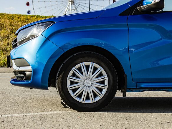 2020 Lada (ВАЗ) XRAY I, синий, 920000 рублей - вид 8
