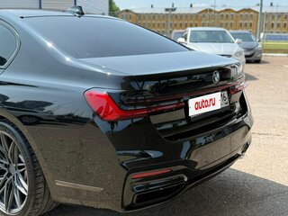 2020 BMW 7 серии 730d xDrive VI (G11/G12) Рестайлинг, чёрный, 4700000 рублей, вид 4