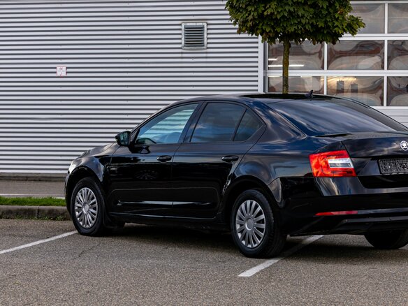 2020 Skoda Octavia III (A7) Рестайлинг, чёрный, 1695000 рублей - вид 8