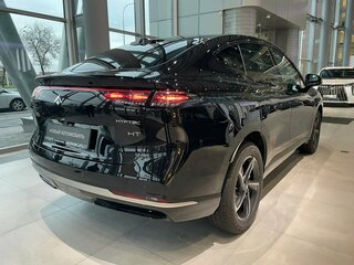 2026 GAC Hyptec HT, чёрный, 5999000 рублей, вид 4