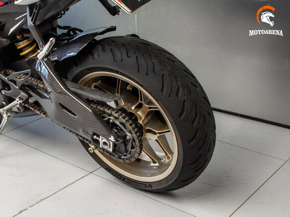 2021 Yamaha YZF-R1, красный, 1803132 рублей - вид 17