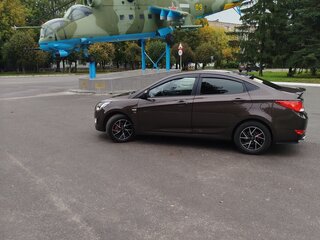 2016 Hyundai Solaris I Рестайлинг, коричневый, 1080000 рублей, вид 4