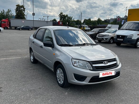 2016 Lada (ВАЗ) Granta I, серебристый, 305000 рублей - вид 2