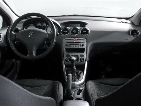 2009 Peugeot 308 I, красный, 640000 рублей - вид 11