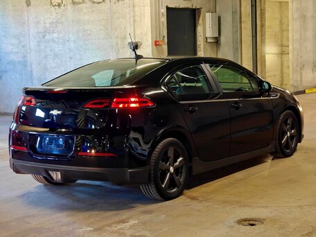2013 Chevrolet Volt I, чёрный, 949000 рублей, вид 4