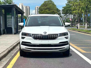 2023 Skoda Karoq I Рестайлинг, белый, 2208208 рублей, вид 3