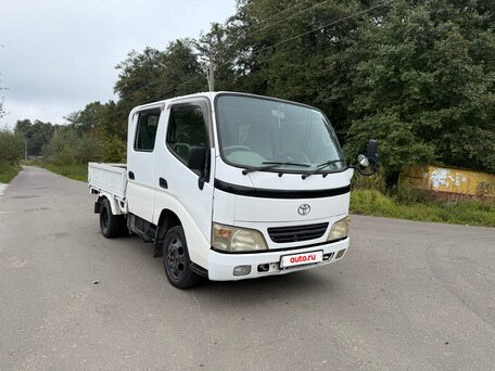 2003 Toyota Toyoace, белый, 1800000 рублей, вид 3