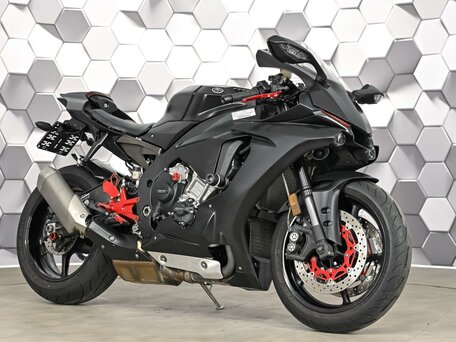 2016 Yamaha YZF-R1, чёрный, 1199000 рублей, вид 1