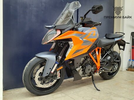 2023 KTM 1290 Super Duke GT, оранжевый, 1599000 рублей, вид 4