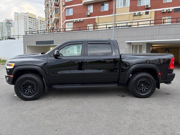 2025 Ram 1500 RHO V Рестайлинг, чёрный, 10800000 рублей - вид 10