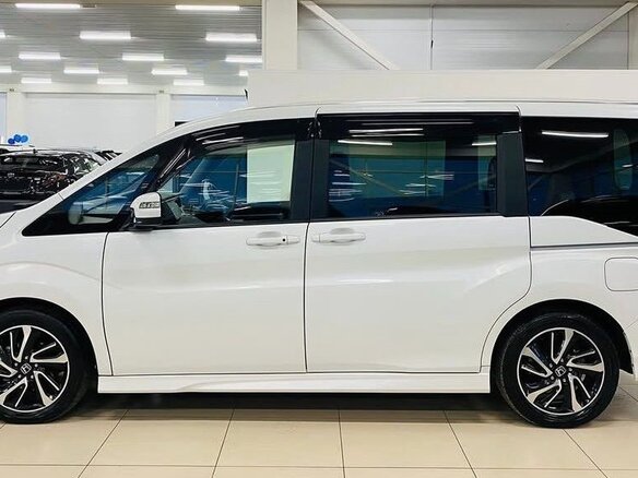 2021 Honda Stepwgn Spada V Рестайлинг, белый - вид 5