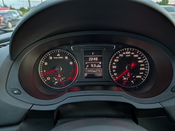 2018 Audi Q3 I (8U) Рестайлинг, белый, 2195000 рублей - вид 10