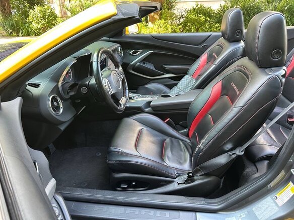 2020 Chevrolet Camaro VI Рестайлинг, серый - вид 11