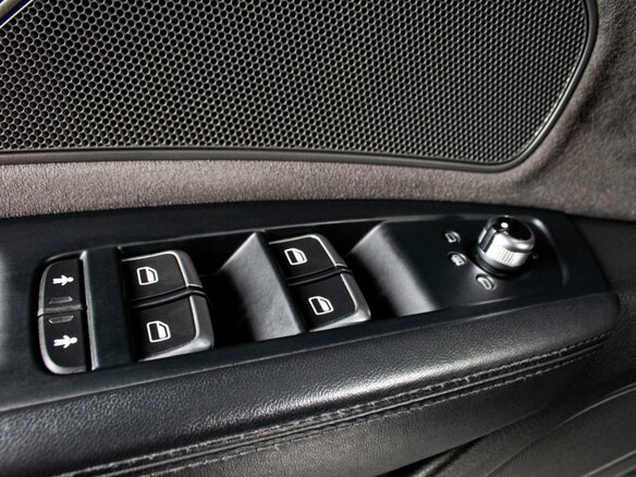 2015 Audi A8 Long III (D4) Рестайлинг, чёрный, 2629000 рублей - вид 6
