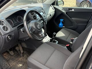 2012 Volkswagen Tiguan I Рестайлинг, чёрный, 850000 рублей, вид 5