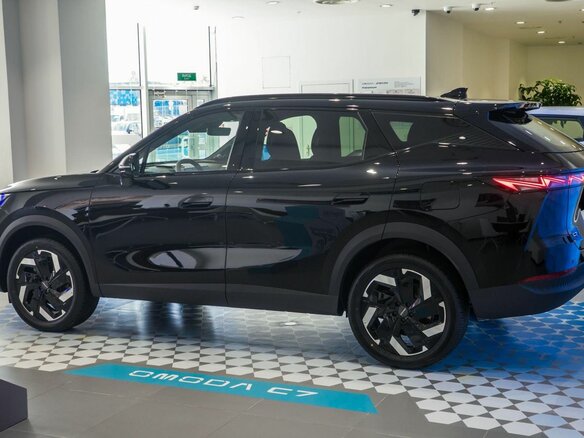 2025 Omoda C7, чёрный, 3499000 рублей - вид 32