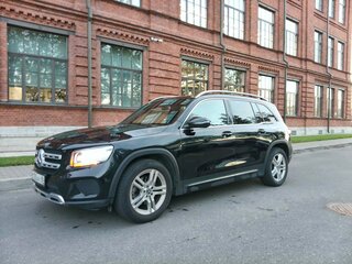 2021 Mercedes-Benz GLB 180 I (X247), чёрный, 3890000 рублей, вид 3