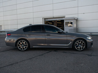 2020 BMW 5 серии 530i VII (G30/G31/G38) Рестайлинг, серый, 4598000 рублей, вид 4
