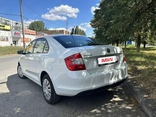 2015 Skoda Rapid I, белый, 950000 рублей, вид 3