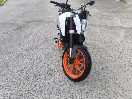 2014 KTM 390 Duke, белый, 250000 рублей, вид 5