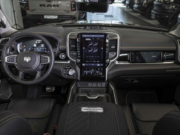 2026 Ram 1500 Crew Cab V Рестайлинг, синий, 9990000 рублей - вид 26