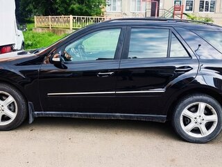 2006 Mercedes-Benz M-Класс 350 II (W164), чёрный, 1200000 рублей, вид 4