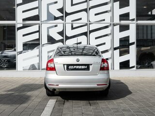 2013 Skoda Octavia II (A5) Рестайлинг, серый, 1180000 рублей, вид 4