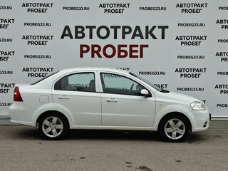 2010 Chevrolet Aveo I Рестайлинг, белый, 495000 рублей, вид 4