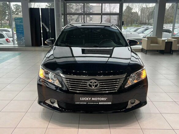 2012 Toyota Camry VII (XV50), чёрный, 1495000 рублей - вид 1