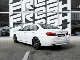2013 BMW 5 серии 528i xDrive VI (F10/F11/F07) Рестайлинг, белый, 2100000 рублей, вид 2