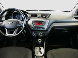 2013 Kia Rio III, серебристый, 690000 рублей, вид 5