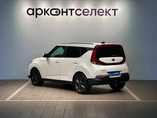 2021 Kia Soul III, белый, 2189000 рублей, вид 4