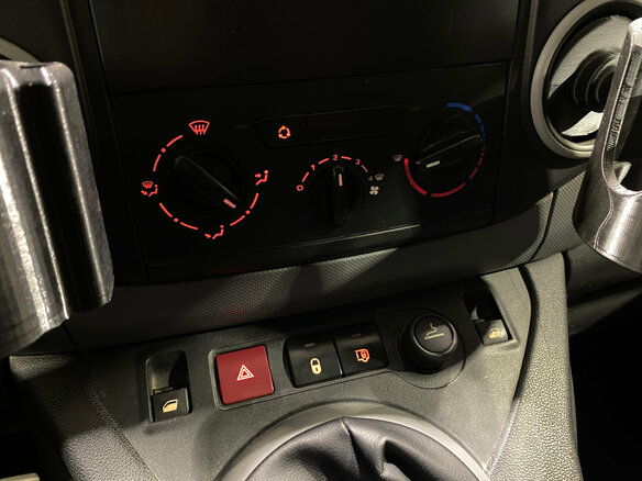 2010 Peugeot Partner, серый, 650000 рублей - вид 12