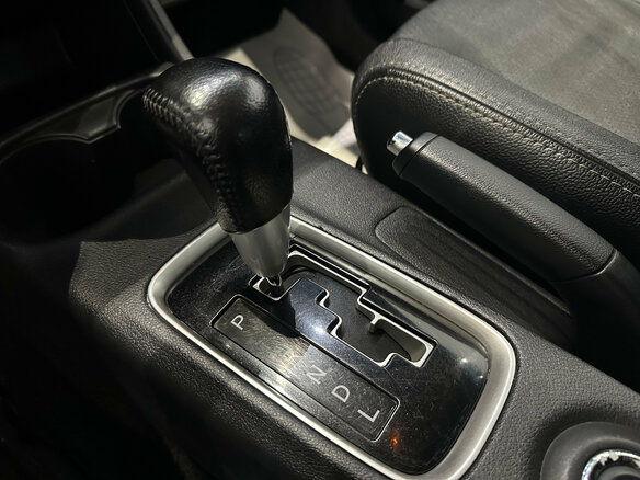 2014 Mitsubishi Outlander III Рестайлинг, белый, 1570000 рублей - вид 19