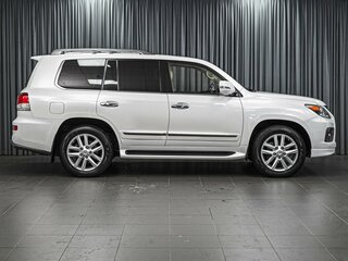 2015 Lexus LX 570 III Рестайлинг, белый, 8343111 рублей, вид 5