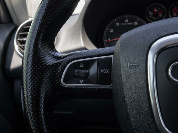 2011 Audi A3 II (8P) Рестайлинг 2, белый - вид 14