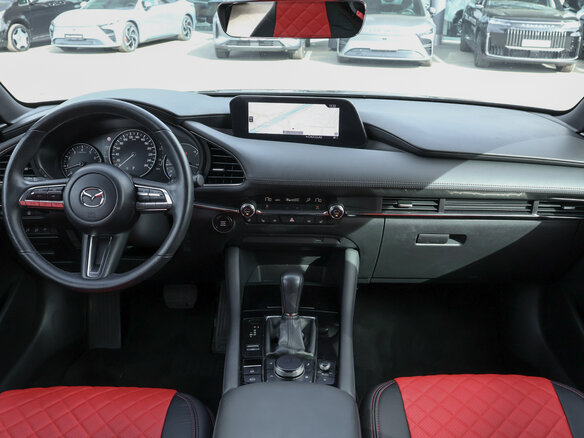 2019 Mazda 3 IV (BP), серый, 2190000 рублей - вид 10
