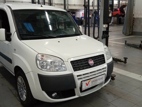 2015 Fiat Doblo I Рестайлинг, белый, 730000 рублей, вид 2