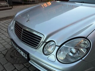 2006 Mercedes-Benz E-Класс 200 III (W211, S211) Рестайлинг, серебристый, 715000 рублей, вид 4