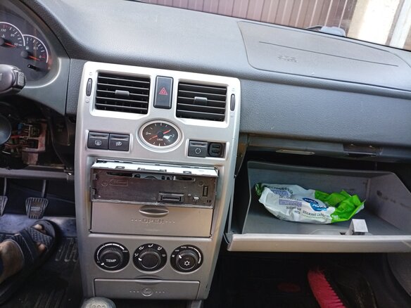 2010 Lada (ВАЗ) Priora I, чёрный, 380000 рублей - вид 22